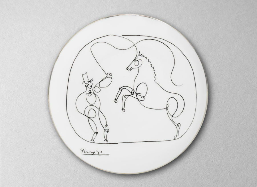 porcelain plate Picasso horse dresser cheval luxe luxury black and white drawing marc de ladoucette paris france